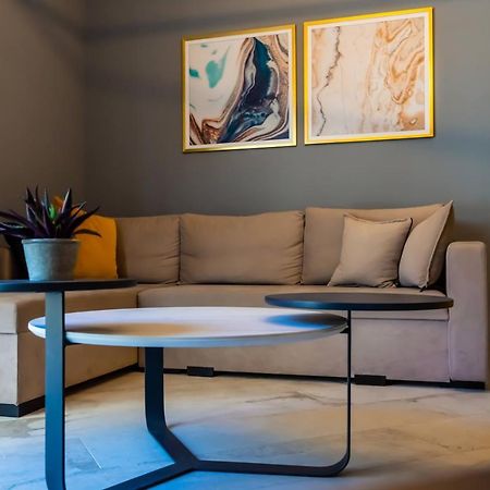 Cozy Modern Apartment Inside The City Center Salonicco Esterno foto