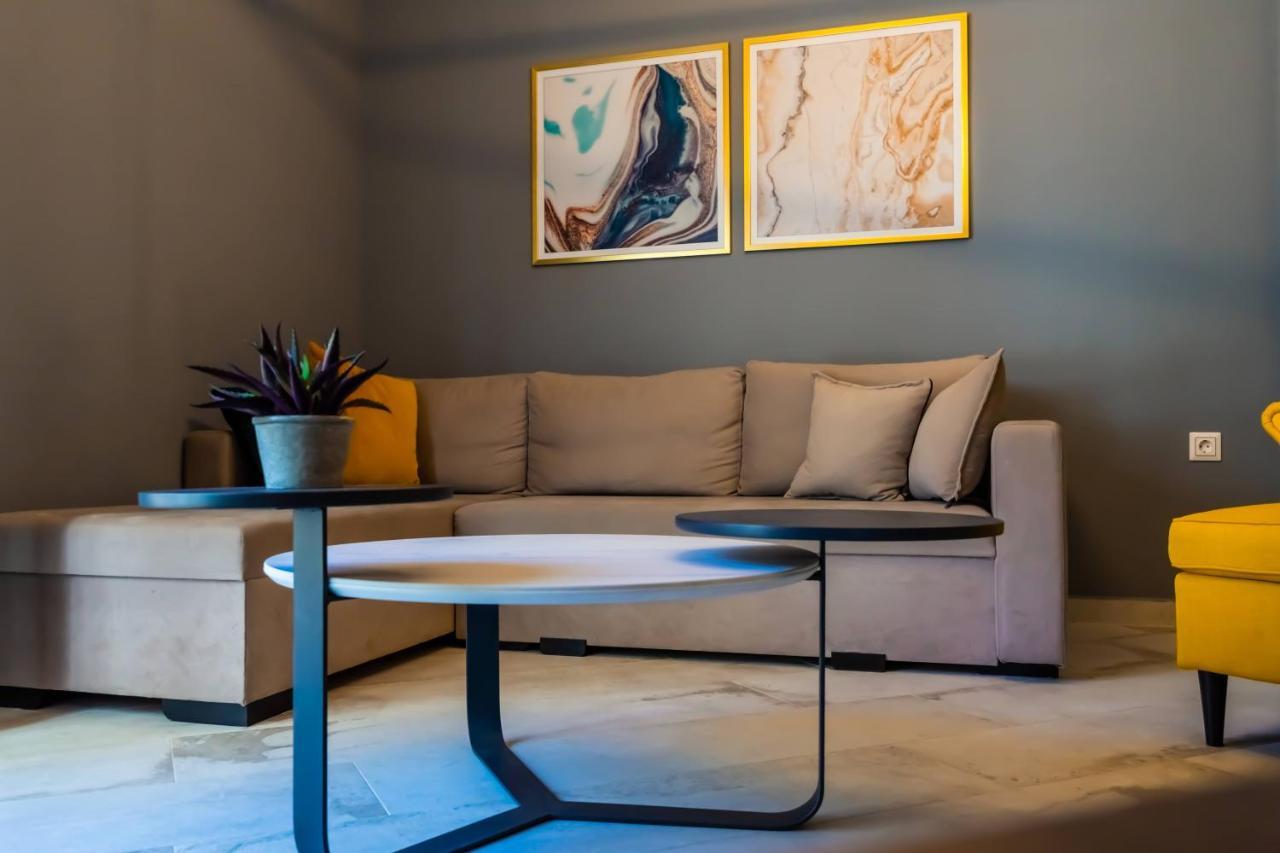 Cozy Modern Apartment Inside The City Center Salonicco Esterno foto
