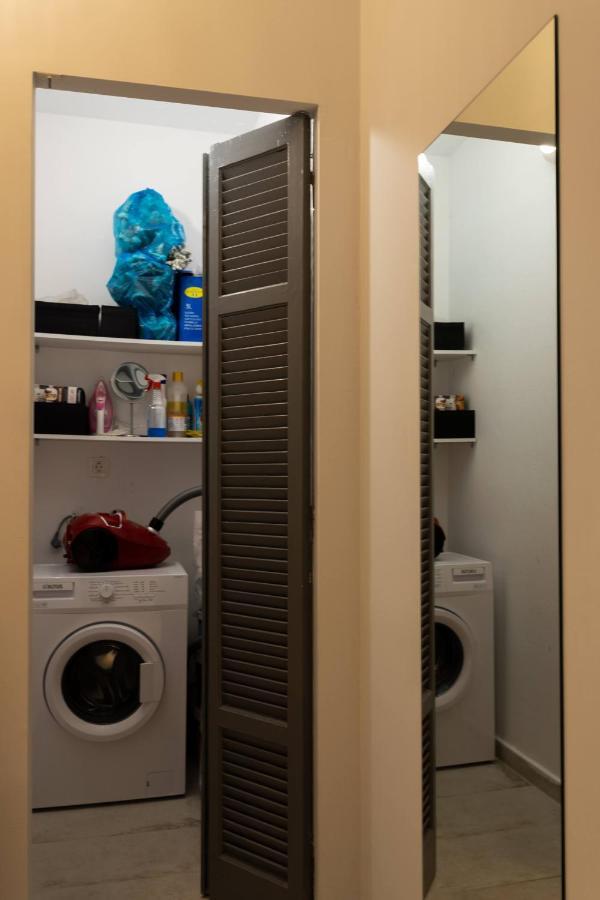 Cozy Modern Apartment Inside The City Center Salonicco Esterno foto